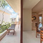 Holiday home Stylish 3br Penthouse Haven With Plunge Pool Private Rooftop Pool & Jungle Panorama *
