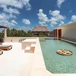 Stylish 3br Penthouse Haven With Plunge Pool Private Rooftop Pool & Jungle Panorama Holiday home Tulum