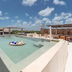 Stylish 3br Penthouse Haven With Plunge Pool Private Rooftop Pool & Jungle Panorama Holiday home Tulum