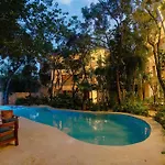Holiday home Stylish 3br Penthouse Haven With Plunge Pool Private Rooftop Pool & Jungle Panorama
