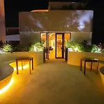 Elements 326 Apartahotel *