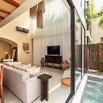 Chic 3br - 2 Pools With Rooftop Pool Modern Boho Design Villa *