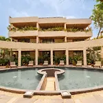 Villa Chic 3br - 2 Pools With Rooftop Pool Modern Boho Design *