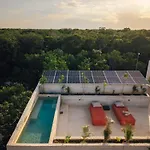Kinich Nah - 2 Bedroom Penthouse Rooftop And Pool Amazing Jungle View