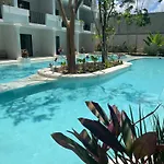Modern In Core Pool Nature Apartamento Tulum