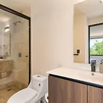 Stylish 1br With Private Pool & Balcony
