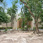 Apartamento Stylish 1br With Private Pool & Balcony