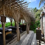 Nomade Temple Hotel 4*