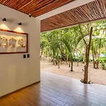 Beautiful And Bright Close To The Sea Apartamento Tulum