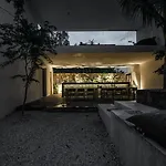 16Tulum