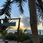 Playa Palmas Glamping Hotel