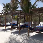Playa Las Palmas Glamping Tulum
