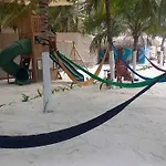 Playa Palmas Glamping