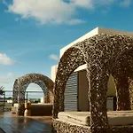 Downtown Penthouse With Private Pool, Rooftop Pool And Gym, Short Distance From Beaches, Restaurants & Nightlife Apartamento