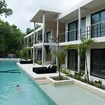 Bt Homes - - Selva Holistika Con Piscina Privada Apartamento *