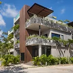 6Br Villa At Premium Location 24 H Security