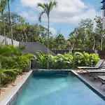 Holiday home 6br At Premium Location 24 H Security *