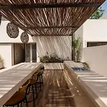 Rare 8br Dual Getaway With 4 Private Pools Villa