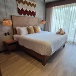 Tuk Estudio Con Balcon Apartamento