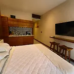 Chic Studio Private Pool & Beach Club Access