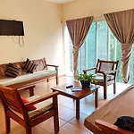 Nah Apartahotel 4*