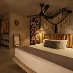 Casa Coyote Hotel 3*