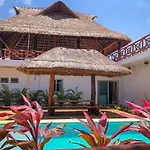 Hacienda Dos Ojos