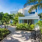Beachfront Luruxy Villa In Tulum