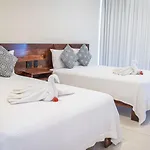 Hotel Moonshine & Tulum
