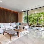 Mistiq Apartahotel 3*