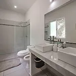 Casa Esmeralda W/ Pool Access & Furnished Patio! * Tulum