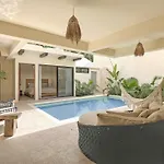 Villa Luna Luxe Heated Pool Jacuzzi & Concierge Service
