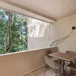 Apartamento Artra, Modern Comfort With Pool Views *