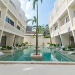 Luxury Jungle Studio With Shared Pool