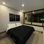 Apartment Private Jacuzzi Jungle View In La Veleta