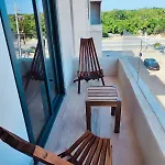 Brand-new Loft With Pool, Near And Nightlife *