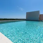 Brand-new Loft With Pool, Near And Nightlife