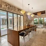 Villa Elegant 6br Dual With 4 Private Pools & Concierge *