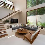 Luxury 3br Duplex With Private Pool *