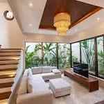 Elegant 6br Dual With 4 Private Pools & Concierge