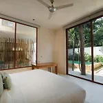 Luxury 3br Duplex With Private Pool *