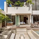 Chic 6Br Dual Villa With 4 Private Pools & Concierge