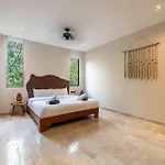 Elegant 6br Dual With 4 Private Pools & Concierge *