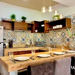 Exclusive 3-bedroom House With A Large Roof Terrace And Private Pool Villa *