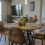 2 Bdrm-2 Baths For Groups & Music Lovers Apartamento