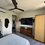 2 Bdrm-2 Baths For Groups & Music Lovers Apartamento