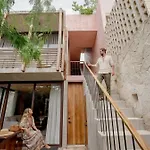 Modern 3Br Villa With 2 Pools & Rooftop Lounge