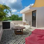 Maison Siscolino 4Bdrm W/ Swimup & Rooftop Pools