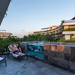 Luxury Jungle View Unit - 2Br With Private Pool & Spacious Balcony