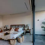 Luxury Jungle View Unit - 2br With Private Pool & Spacious Balcony Apartamento *